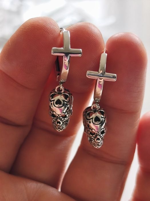 Kolczyki srebrne czaszki