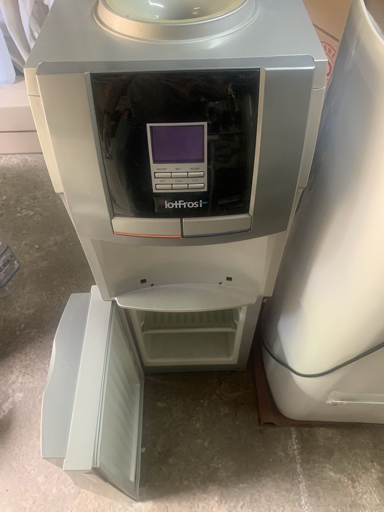 Кулер з хололильником HotFrost V152BST