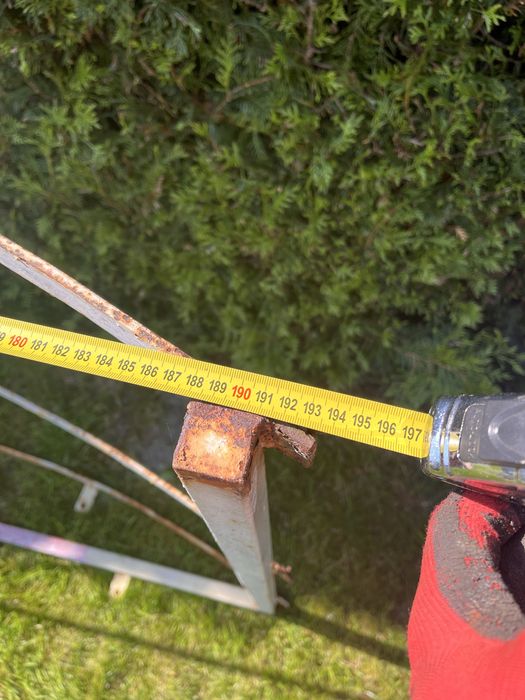 Stelaż na daszek/zadaszenie drzwi