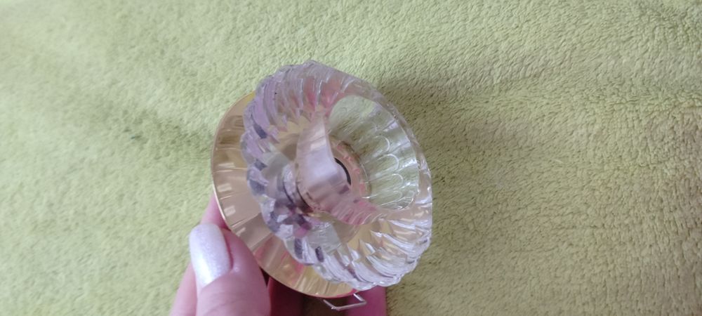 Продам точечные светильники стекло с лампами j6