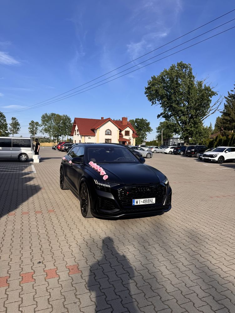 Samochód z kierowcą do ślubu