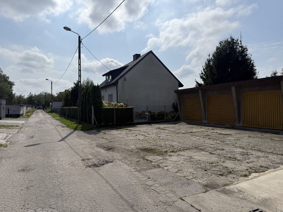 Sprzedam garaż murowany Tarnów Rolnicza Woda Prąd Kanał Pełna Własność