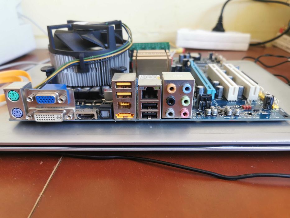 Płyta główna Gygabyte GA-73PVM-S2H