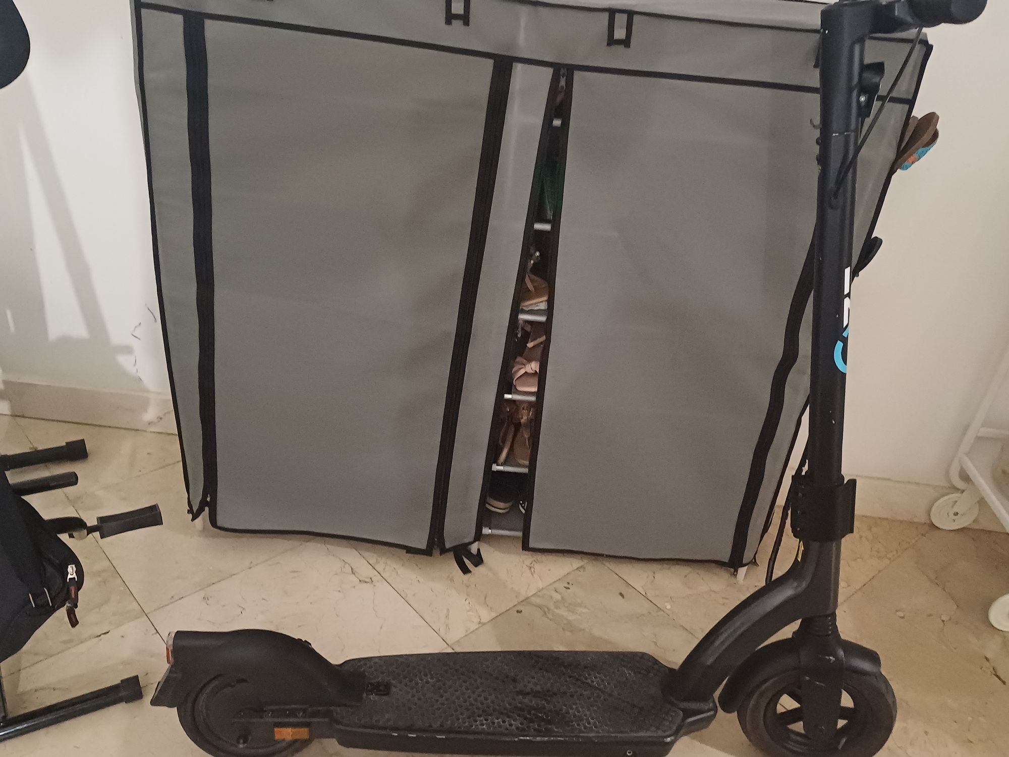 Trotinete elétrica OZE – boa autonomia – Ótimo estado!
