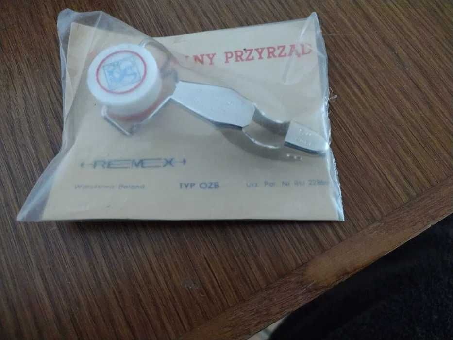 Uniwersalny przyrząd Remex typ OZB