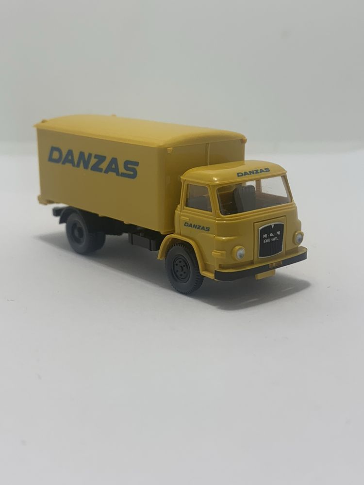 MAN 415 da Wiking escala 1/87