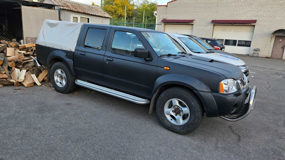 Ніссан Навара д-22 4х4 Nissan Navara