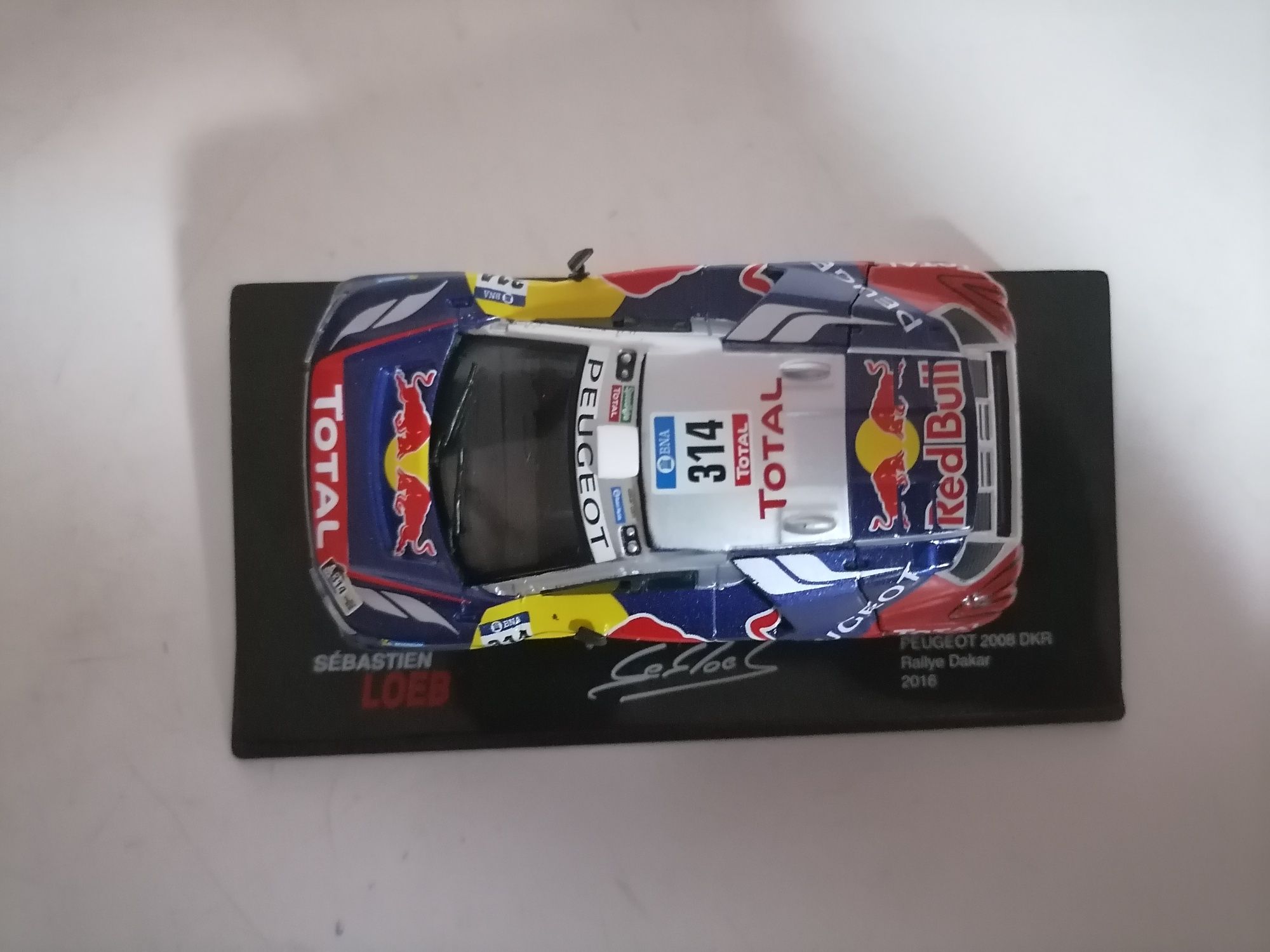 Miniatura Peugeot DKR 1/43