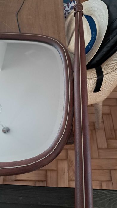 Penteadeira / aparador vintage recuperada