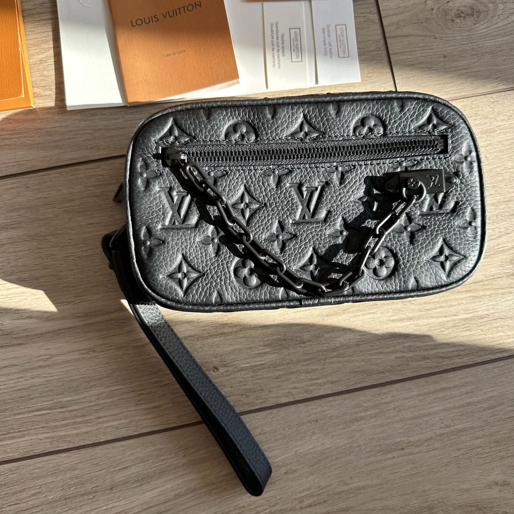 сумка портмоне Louis Vuitton Monogram Taurillon Pochette Volga