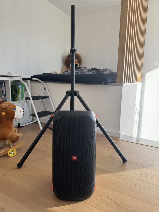 Coluna JBL Party Box 110 + Tripé