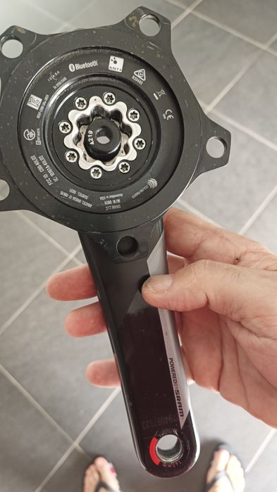 Pedaleiro Quark carbono 165mm com potênciometro