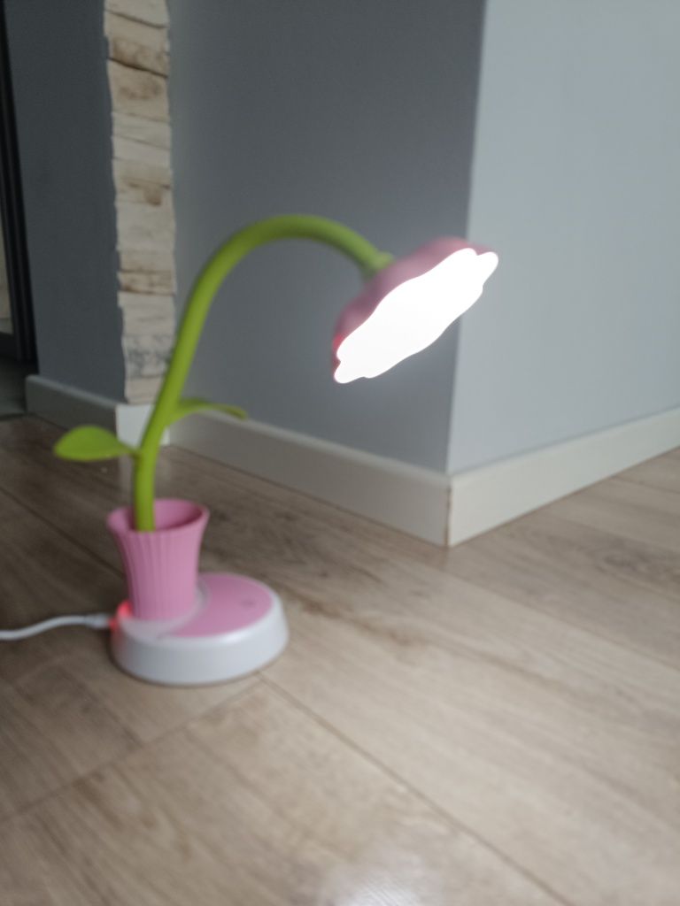 Lampka LED kwiatuszek