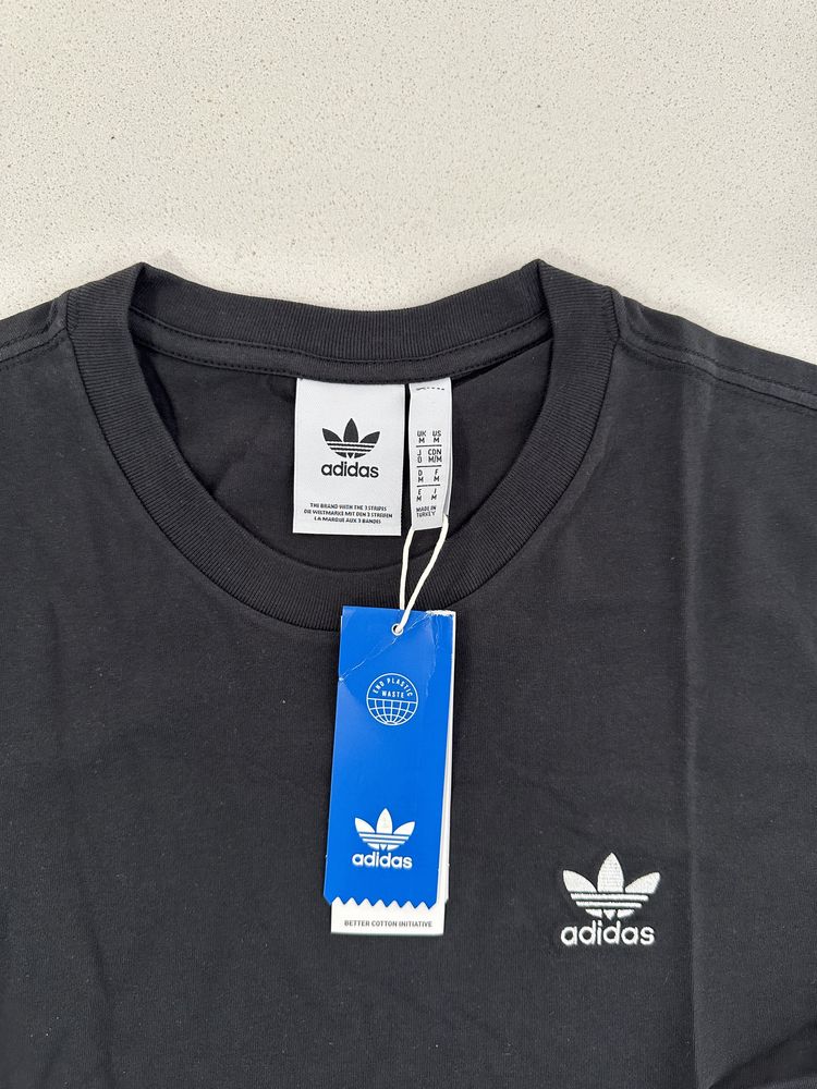 T-shirt adidas Originals - Black - M