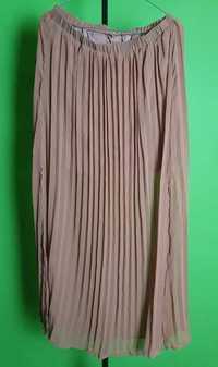 Zwiewna długa brązowa spódnica długa plisowana, rozmiar M/L