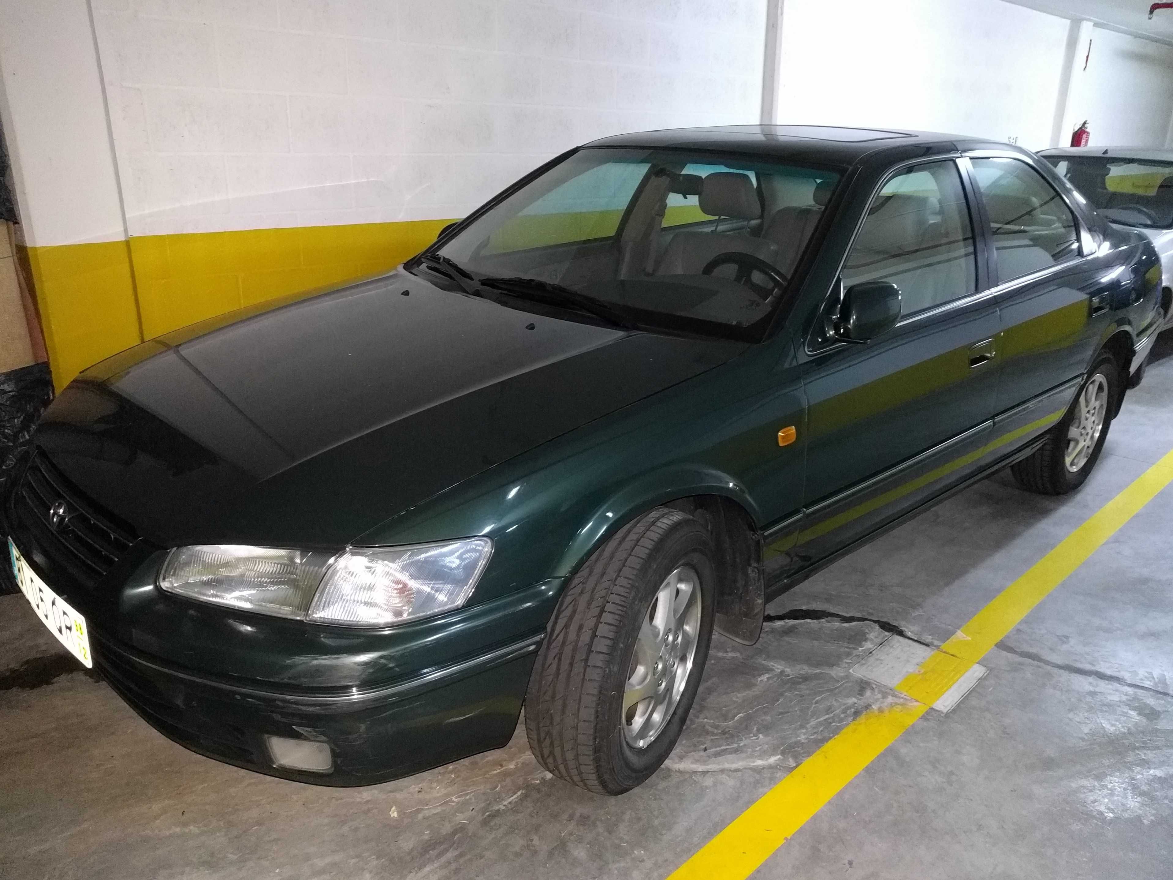 Toyota Camry 2.2 GL, só 40mil kms, 1 dono, 1998, como novo.