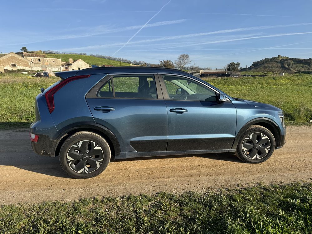 Kia e-niro 64 kw 204 cv 100% eletrico 2023 com iva dedutivel