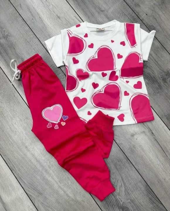 Komplet dres dla dziewczynki bluzka + spodnie serca różowy 98/104