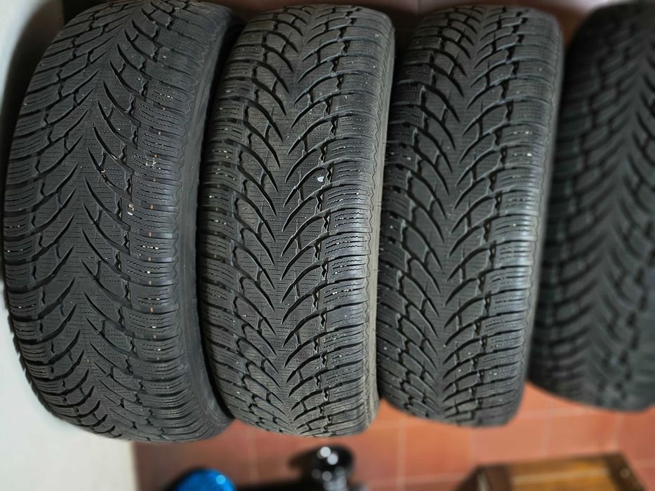 Opony zimowe typu Run Flat firmy Nokian sprzedam