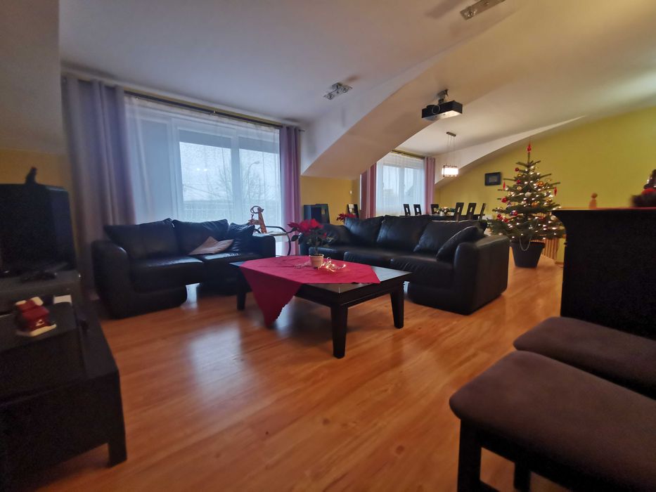 Nieruchomość komercyjna z częścią mieszkalną 552m2