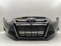 Ford Focus mk3 Бампер передний рестайл дорестайл