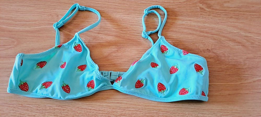 Biquíni de Morangos Calzedonia (Novo): Tam 14 Anos
