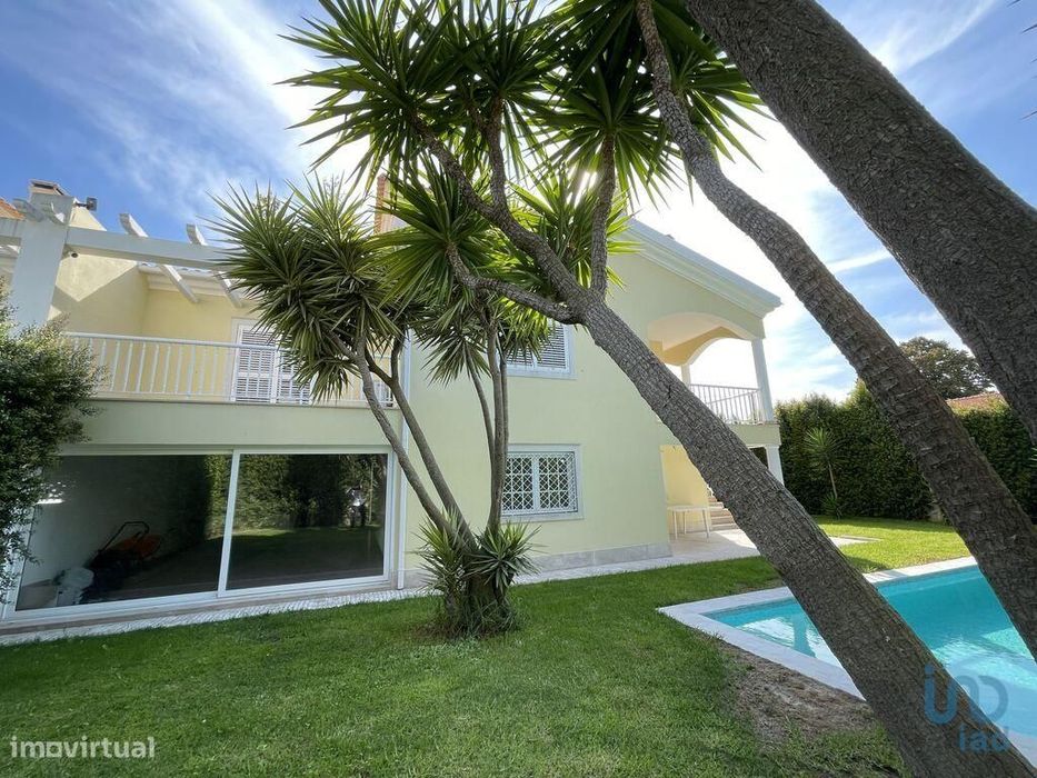 Casa / Villa T5 em Corroios de 180,00 m2