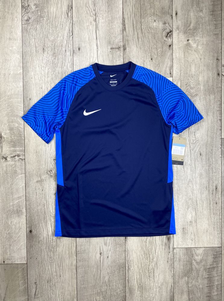 Nike dri-fit slim fit футболка M размер новая футбольная оригинал