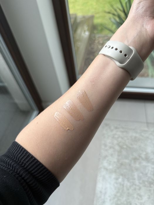 Podkłady YSL Encre de peau all hours