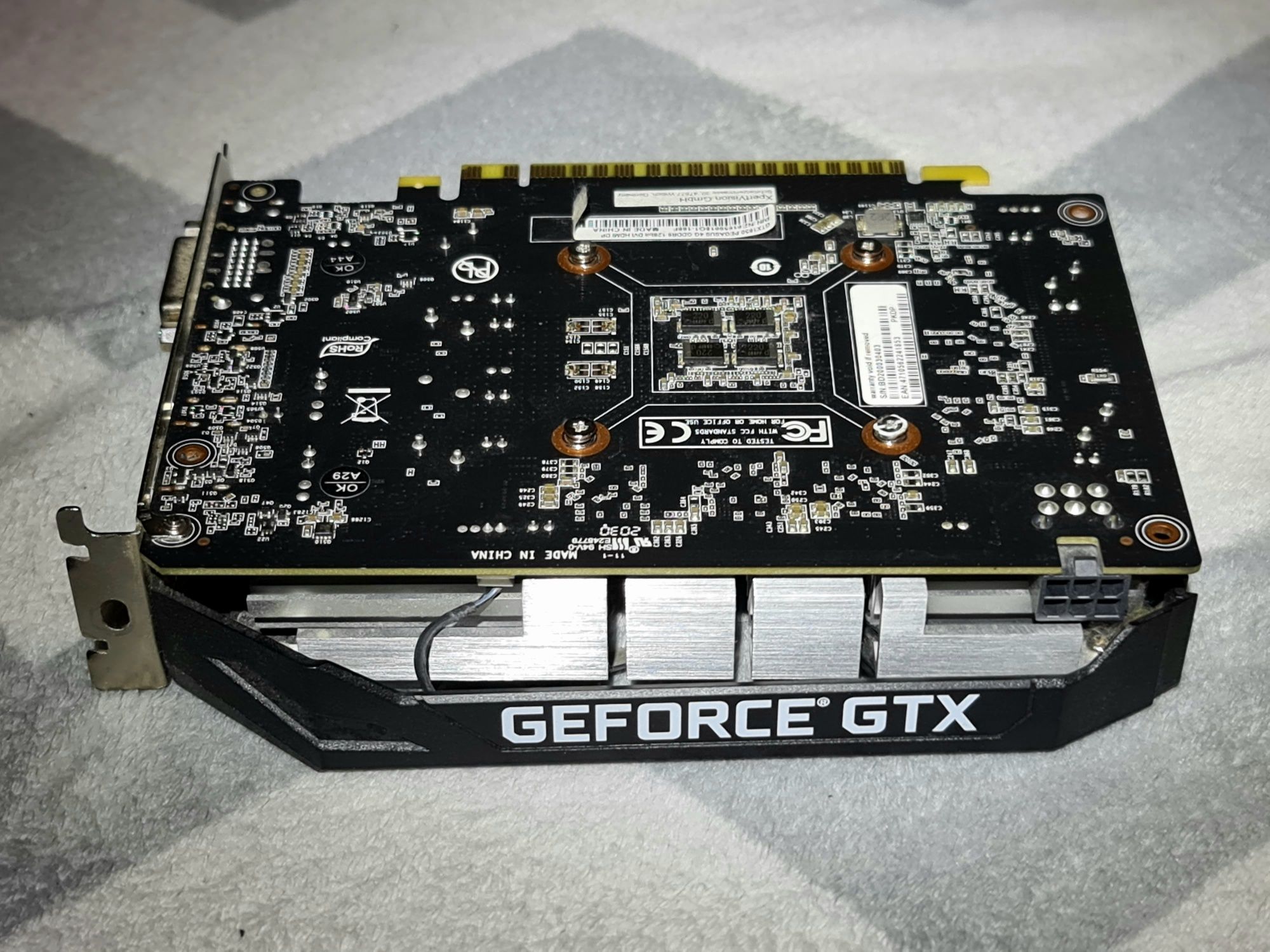 Karta graficzna GeForce GTX z serii 16 Gainward 4 GB DDR5