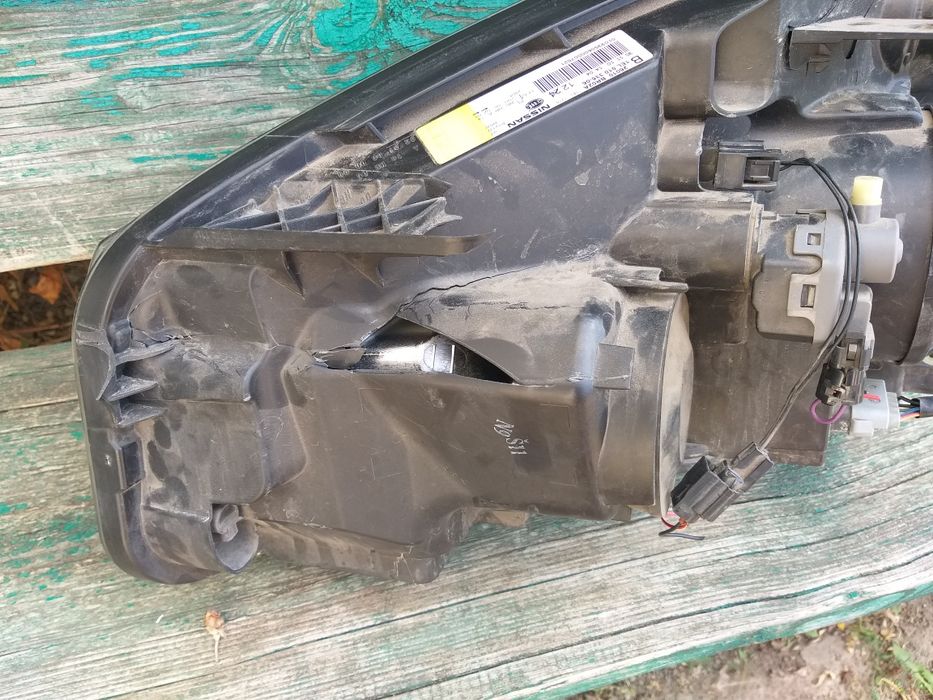 Фара Нісан Кашкай оригінал