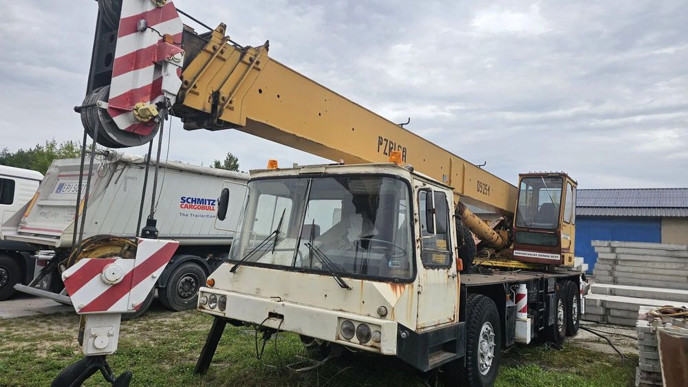 Hydros  Dżwig samochodowy HYDROS DS 45.000 netto + VAT od faktury(faktura VAT)