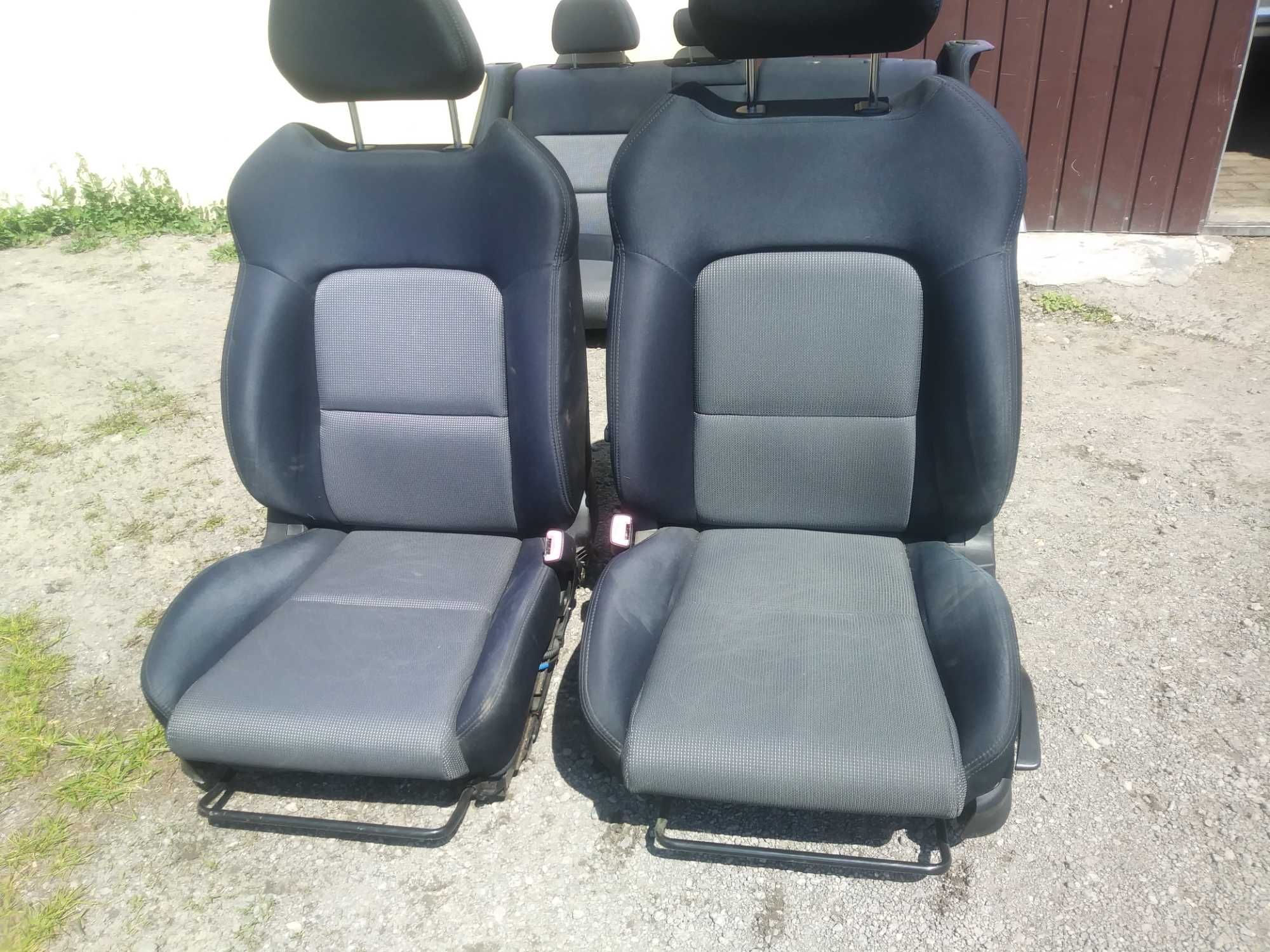 Subaru Legacy 4 IV Fotele przód i kanapa Tył KOMBI Komplet - Grzane