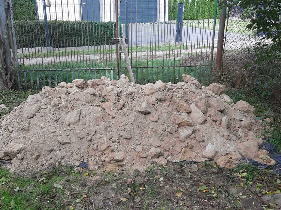 Oddam ziemię Końskowola