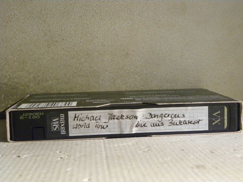 kaseta vhs michael jackson dangereus world tour bukareszt