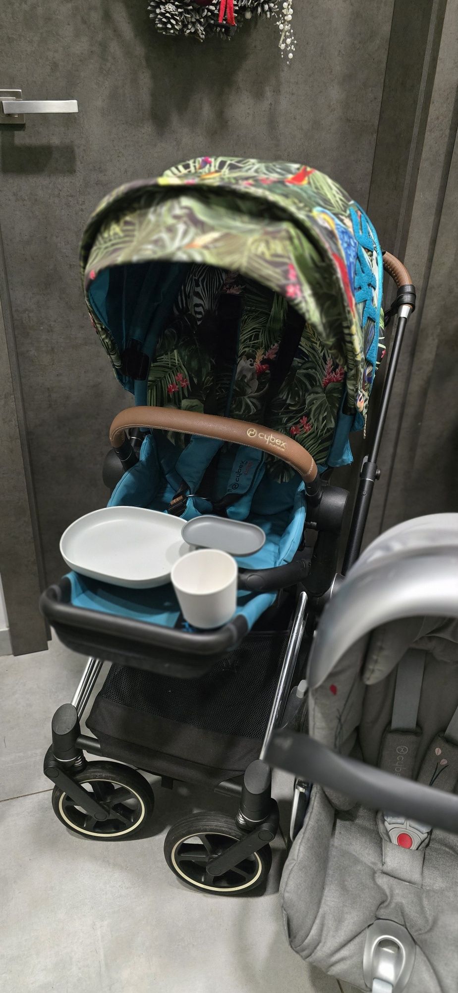 Wózek Spacerowy Cybex Priam 2.0 Dj Khaled i nosidełko z bazą Koi