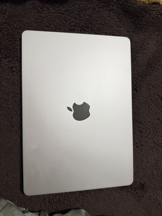 Срочно продам MacBook Air M3