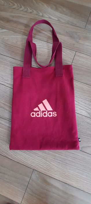 Torebka damska Adidas. Kolor ciemny czerwony.  Stan idealny