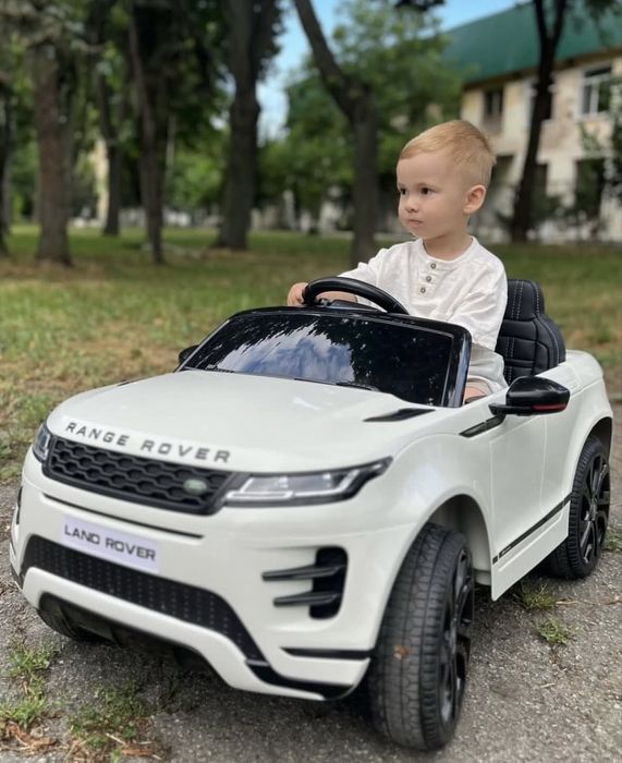 Акція! Дитячі електромобілі!