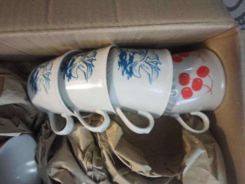 Посуд різноманітний