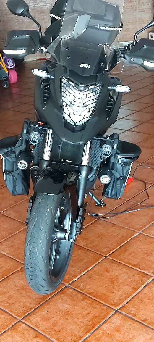 Vendo Honda NC 750X - Irrepreensível