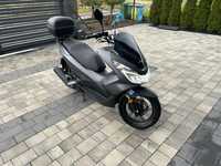 Honda PCX PCX 125 cm3 - bardzo ładny + kufer -