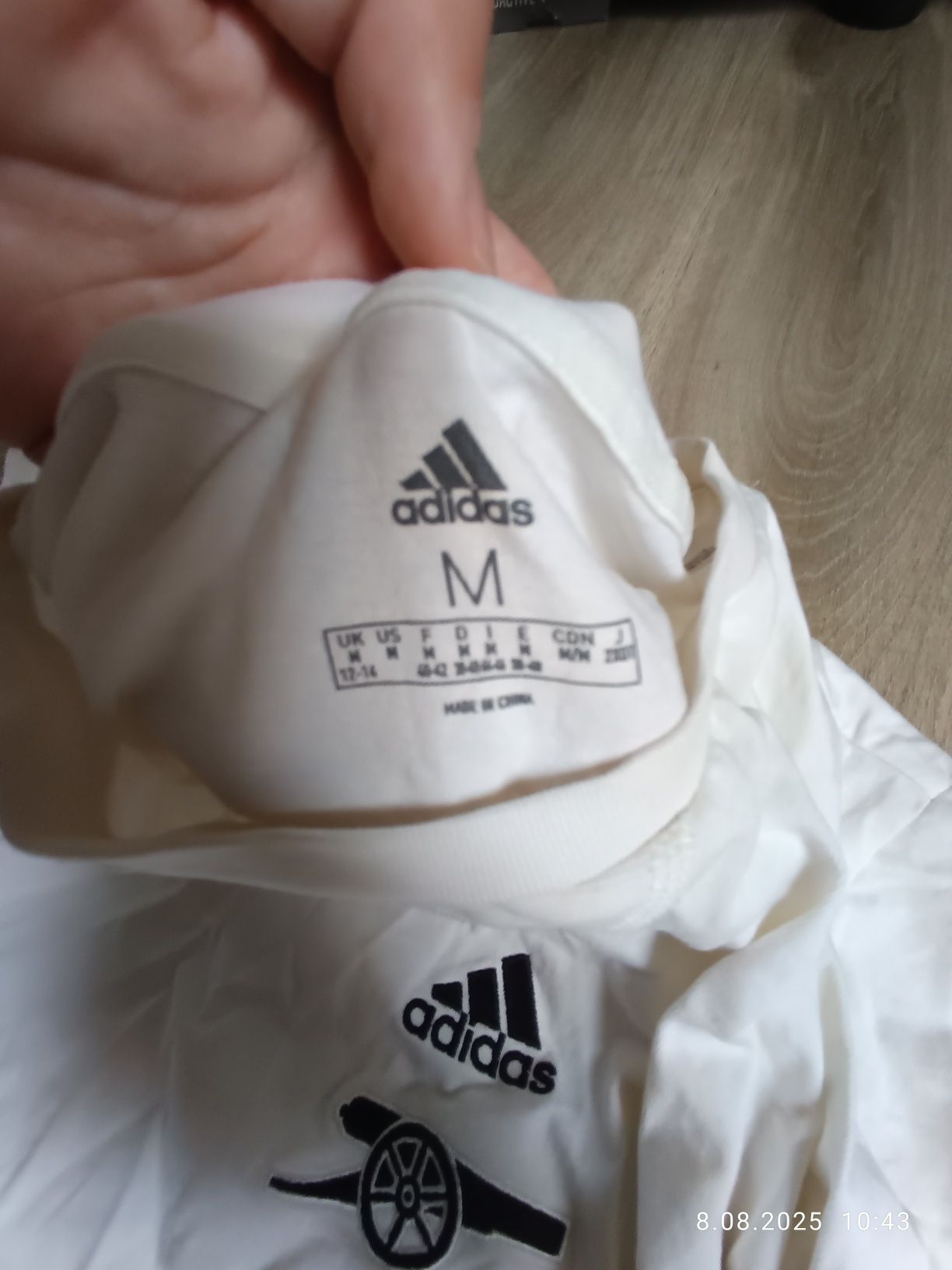 Biala koszulka adidas arsenal