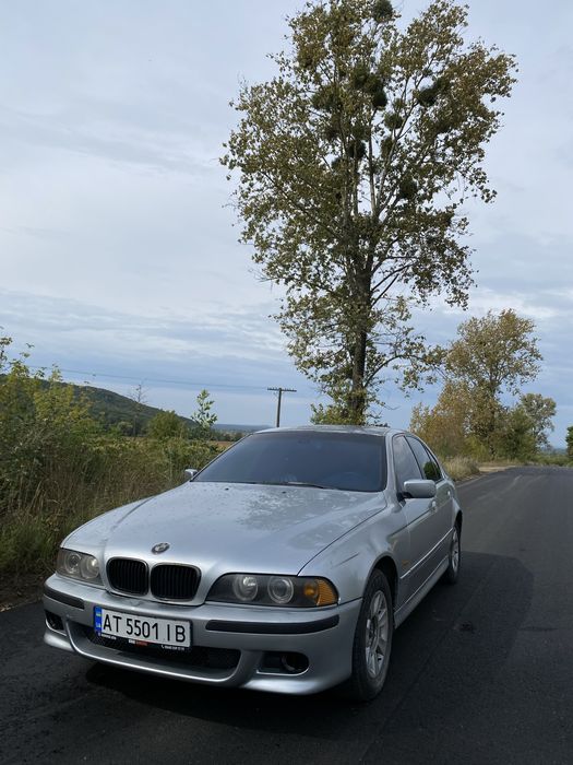 Продам BMW e39 523i