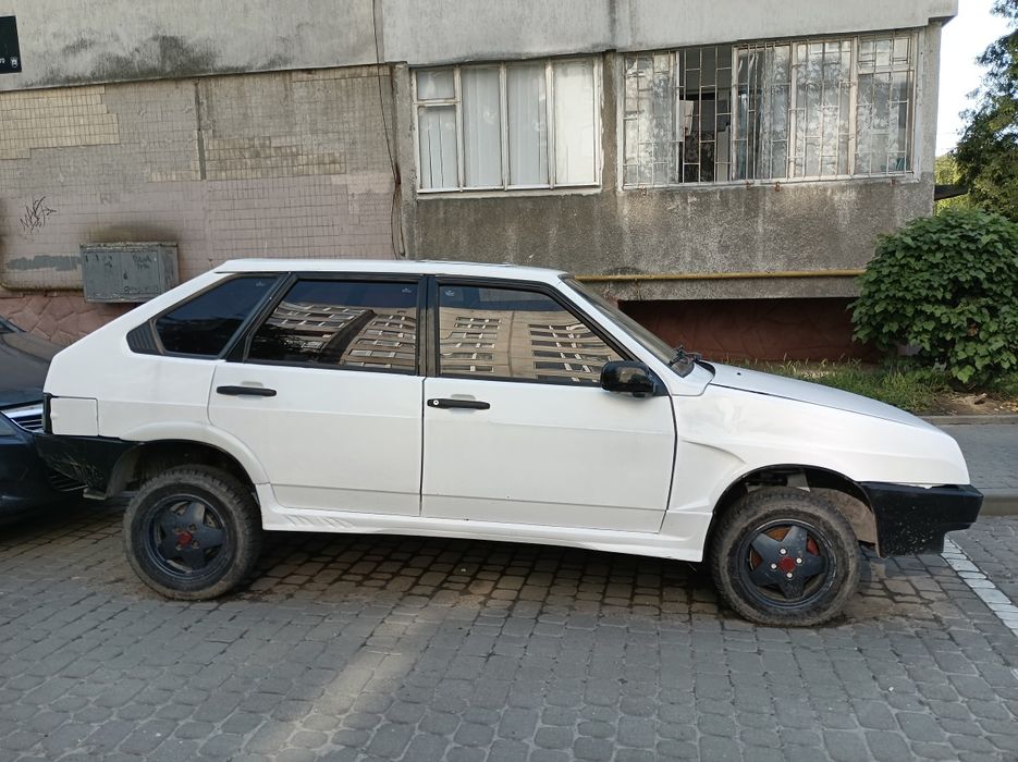 Продам ВАЗ 2109 .