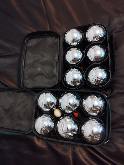 Kule do gry dwa zestawy