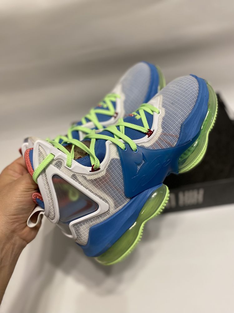 Новые ОРИГИНАЛ кроссовки Nike Lebron 19