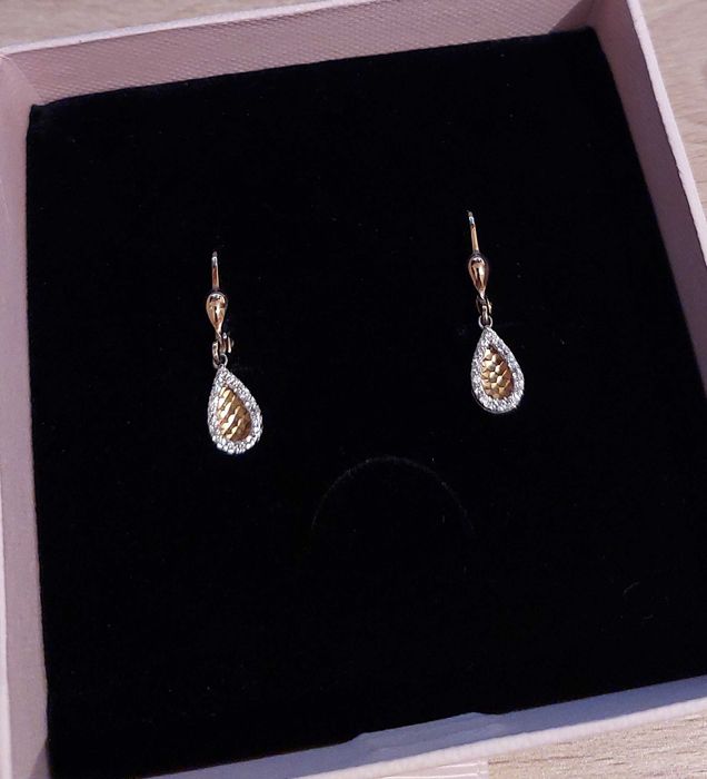 Wiszące złote kolczyki pr. 333 z cyrkoniami - diamentowane