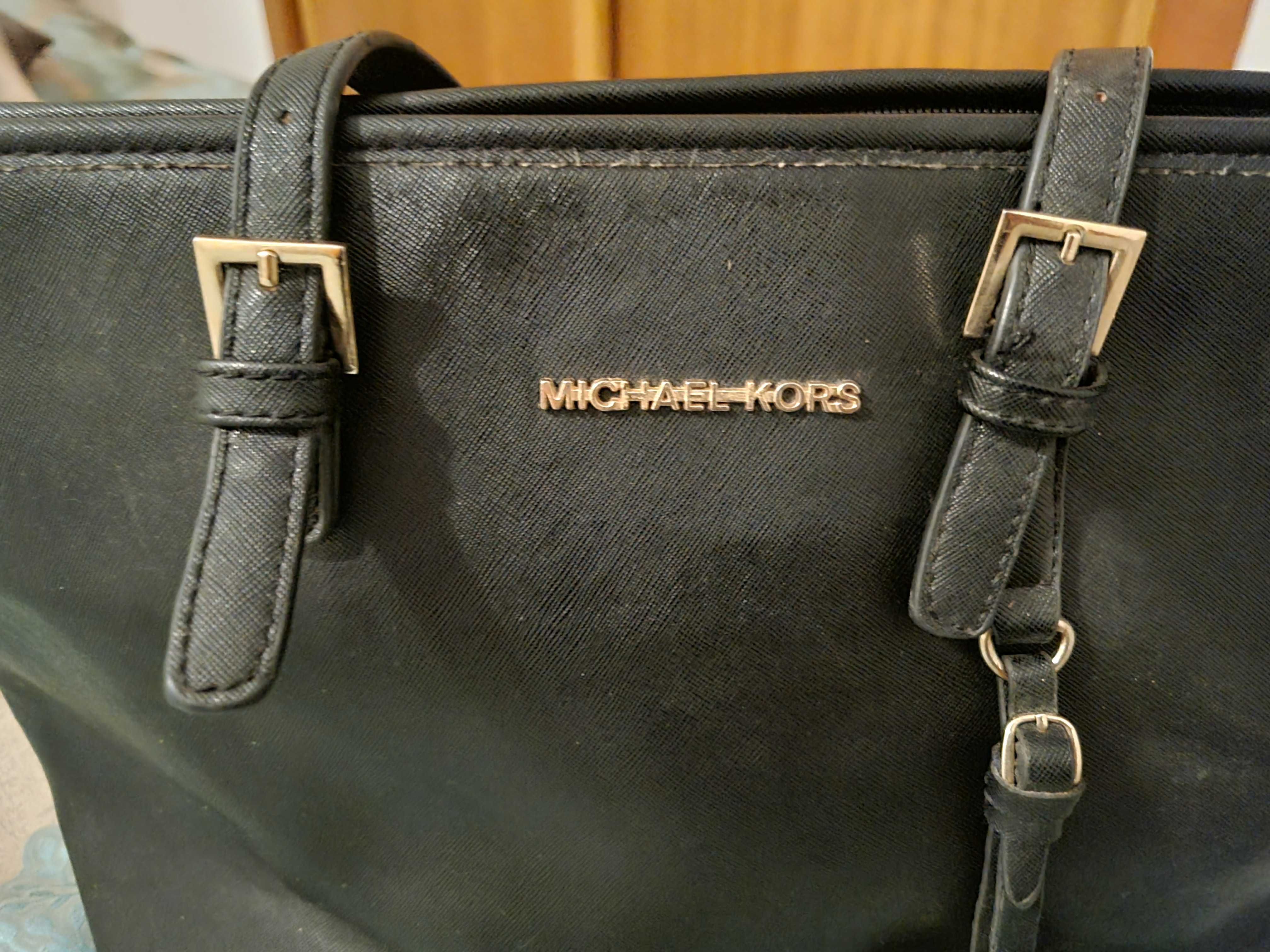 Mala Michael Kors preta