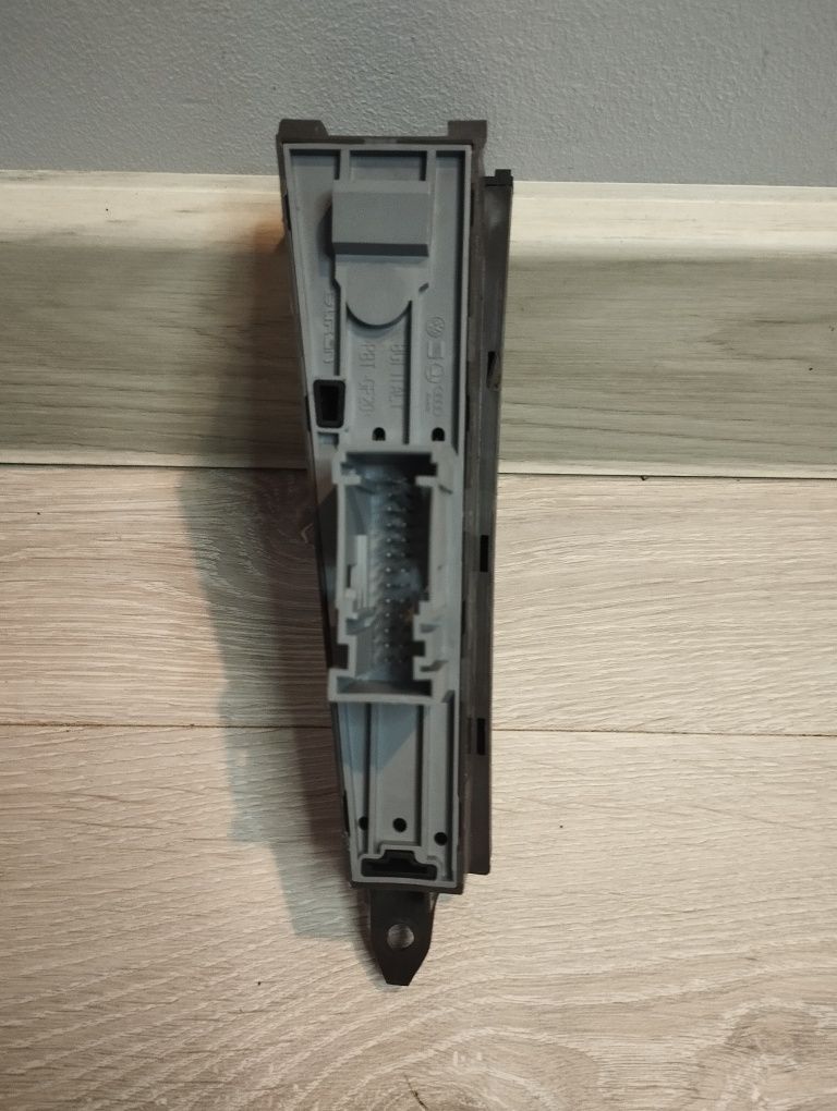 VW Passat B7 Panel przełącznik ]22ovoko